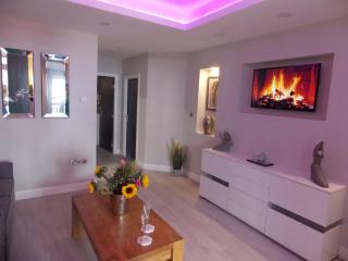 Eden Suite Sasco Apartments - 1