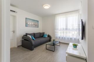 Ferienwohnung in Podstrana-Sv Martin mit Balkon, Klimaanlage, W-LAN, Waschmaschine 4777-2 - 2