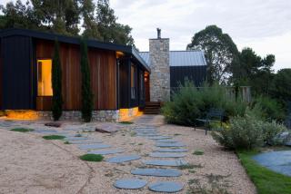 Pinewood High Country Retreat - Lake Eildon Luxe - Bonnie Doon - 8