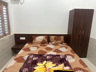 Priyamvada Guest house - Vrindāvan - 1