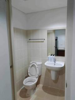 US Embassy, Cozy Condo, Ermita, Manila Roxas Blvd - Manila - 3