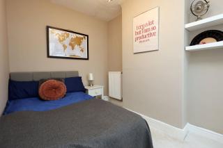 Spacious 2-Bed Cardiff Haven with Luxe Touches - 8