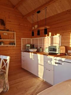 Idyllic Alpaca Cabin Overlooking The Alpaca Fold - 9