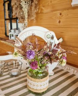 Idyllic Alpaca Cabin Overlooking The Alpaca Fold - 3