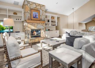5025 Main Gore Place Condo - 4