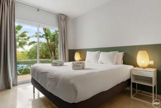 ViVi Homes - Casa Sereno - lagoon - pool - garden - view - Estepona - 3