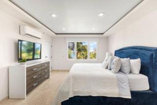 Revitalized Beachfront Villa - 8498-99 - Rio Grande - 8