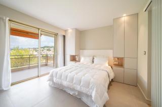 REF 1965 - Le Cannet - Sea view apartment for rent - 4