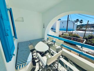 Stylish 2 Bd Escape Apt with Patio at Ornos Beach - Ornos - 0