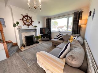 'Blue Sky' 2 Bedroom Enclosed Garden Parking WiFi - Pentraeth - 3