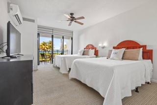 Stunning Oceanfront Villa - 8190 - 8