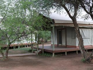 Ngata Safari Lodge - Hammanskraal - 4