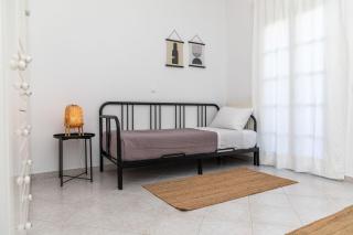 Manouk's - Two Bedroom Apartment - 1