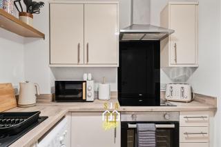 Lochy Stay - SJA Stays - Modern 2 Bed Apartment - Aberdeen - 2