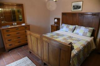 Il borgo come in un castello - Montabone - 1
