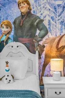 5 Bedrooms4 Bathrooms Windsor Westside 8924 Pw - 7