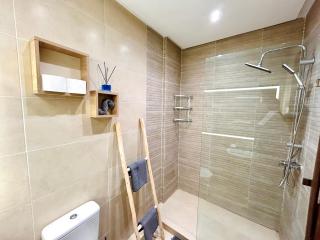 Confortable & Très Bien Noté - Vue Piscine, Proche M Avenue, Piscine, Fibre Optique, Parking - 4