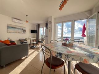 Apartment with a sea view - 3
