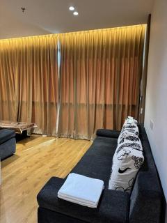 Urban Escape family friendly 5 or 6 pax - 1