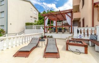 Gorgeous Apartment In Dramalj - Dramalj - 4