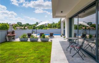 Stunning Home In Labin With Wifi - Labin - 2
