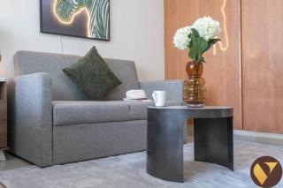 Vogue Walkable to Metro at Heart of Jumeirah Lake Towers - Dubai - 6
