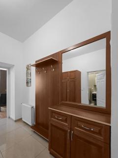 Charming One-Bedroom Apartment Near Millennium - Wenen - 0