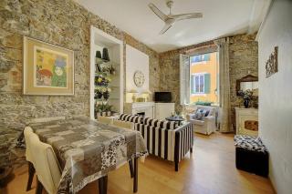 A2B159 - APPARTEMENT ATYPIQUE au SUQUET AVEC 2 CHAMBRES!! - Cannes - 8