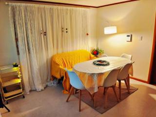 Seoul, 3 rooms, Gimpo Airport, free parking, 1 PM check-out, super close to the station, 10 people, warm accommodation, 4 beds, Hongdae, Jongno, Myeongdong - 9