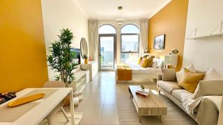 Luxury Bright Studio Near Ski Dubai with Pool View - 4