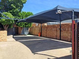 Hillcrest Hosting AirBnB - Kimberley - 4