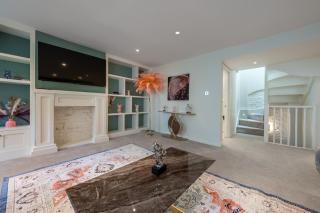 MASSIVE 200 SqM 3-Bedroom VILLA - Londra - 4