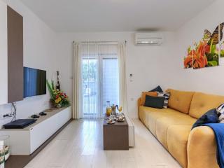 Apartment David by Interhome - Loborika - 5