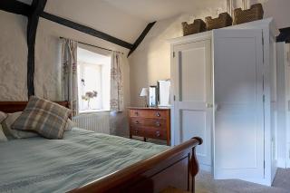 Drewe Arms Bunk Rooms & Church Cottage - Drewsteignton - 6