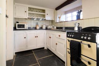 Drewe Arms Bunk Rooms & Church Cottage - Drewsteignton - 8