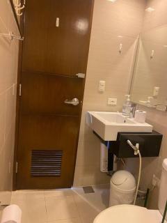 The Cozy Condo in Mckinley - Manila - 2