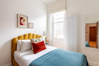 Stunning Earls Court Flat - 4