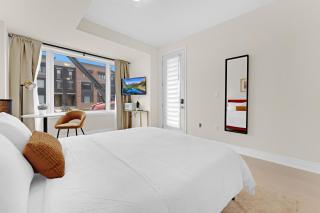 Bright & Stylish Modern Townhome in Oakville! - Oakville - 6