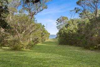 Omeo - Waterfront Retreat - 8