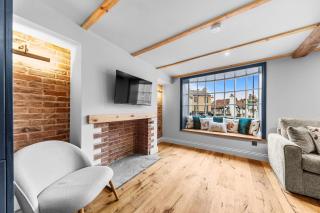 Tilly's Cosy Cottage Retreats - Cave Cottage - 0