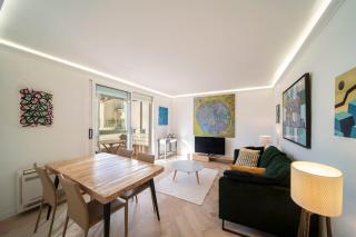 REF 1960 - Cannes Center - Croisette - 6