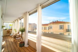 REF 1960 - Cannes Center - Croisette - 1