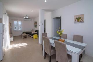Tia Appartement Mit Meerblick - Veli Lošinj - 5