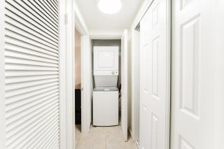 Updated 2BR Spacious Patio with Firepit by the Beach - Boca Raton - 1