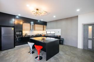 Boss PoolVilla Pattaya Bang Saray Beach 1 km - Bang Sare - 8