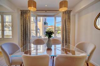 MAGNIFIQUE 3 PIECES RENOVE CANNES CENTRE 'Banane' AVEC VERANDA ! A2B88 - Cannes - 9