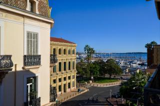 12B - APARTMENT FACING PORT & Town Hall - 4