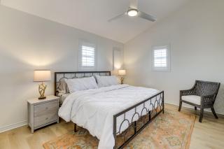 2 Mi to Beach and Fishing Pier Gulf Coast Retreat - Port O'Connor - 2