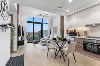 Cozy 1-Bedroom Near Downtown - 3