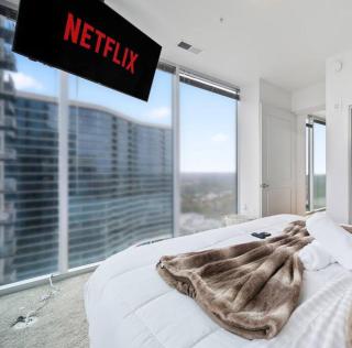 NEW! Luxury Champagne Towers Kingbed FreeParking - Atlanta - 8